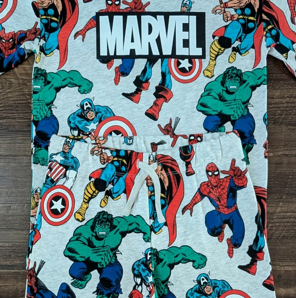 NWT H&M Marvel 2-Piece Set